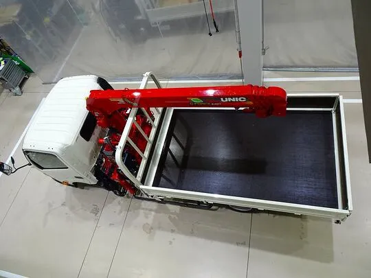 デュトロ 3t 4WD 高床 ワイドロング ユニック4段クレーン付 未使用車