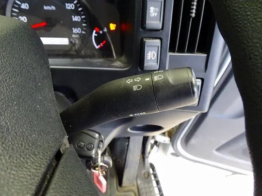 エルフ 2t 4WD FFL ワイドロング 平ボデー