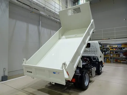 デュトロ 2.75t 4No. 4WD FJL 強化ダンプ 未使用車