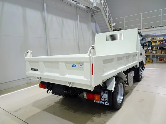 デュトロ 2.75t 4No. 4WD FJL 強化ダンプ 未使用車