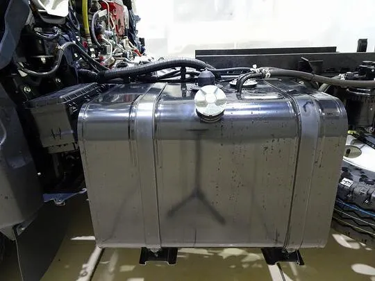 デュトロ 2.75t 4No. 4WD FJL 強化ダンプ 未使用車