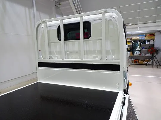 デュトロ 2t FJL 標準 平ボデー 総重量5t未満 未使用車