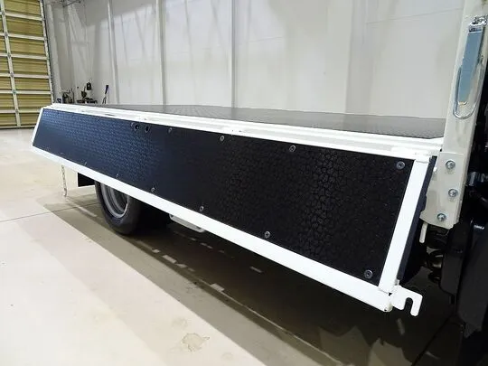 デュトロ 2t FJL 標準 平ボデー 総重量5t未満 未使用車