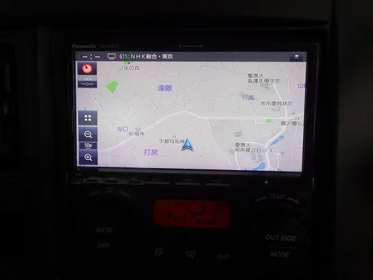 フォワード 2.3t 標準ベッドレス タダノ4段クレーン付 210ps