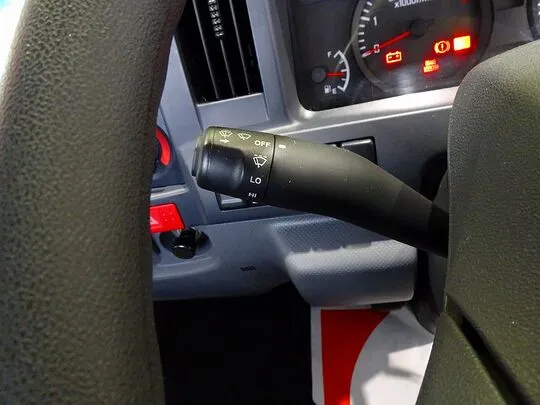 エルフ 1.5t FFL Wタイヤ 平ボデー