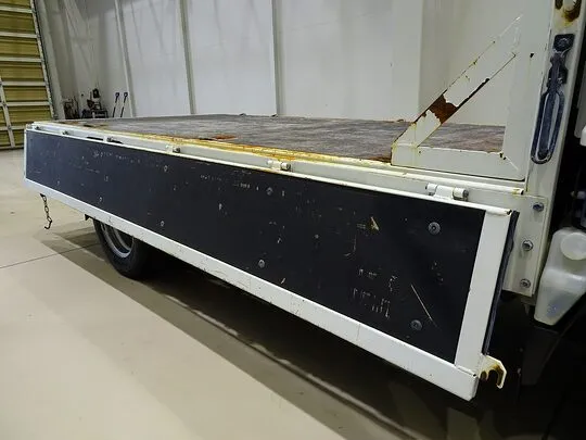 エルフ 1.5t FFL Wタイヤ 平ボデー