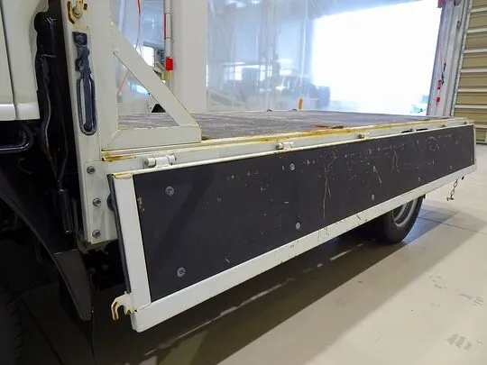 エルフ 1.5t FFL Wタイヤ 平ボデー