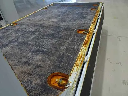 エルフ 1.5t FFL Wタイヤ 平ボデー