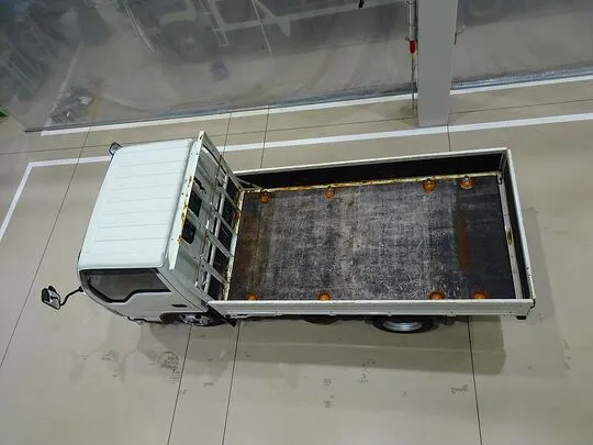 エルフ 1.5t FFL Wタイヤ 平ボデー