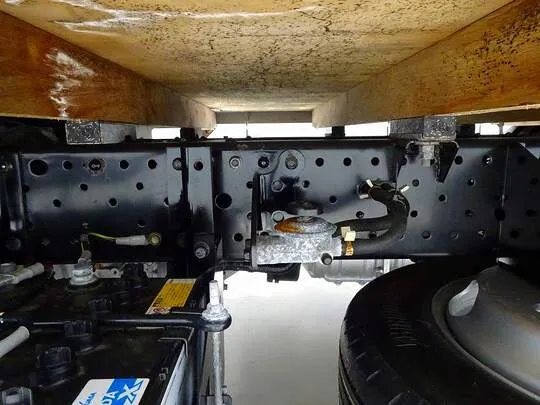 エルフ 1.5t FFL Wタイヤ 平ボデー