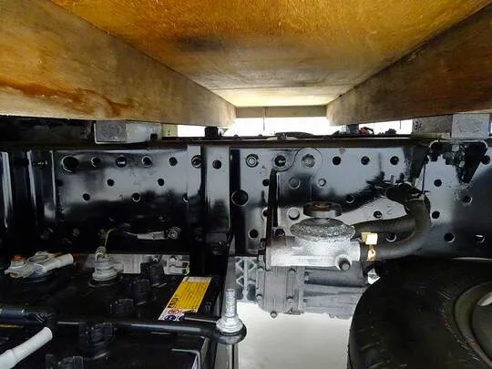 エルフ 2t FFL 標準 平ボデー 総重量5t未満