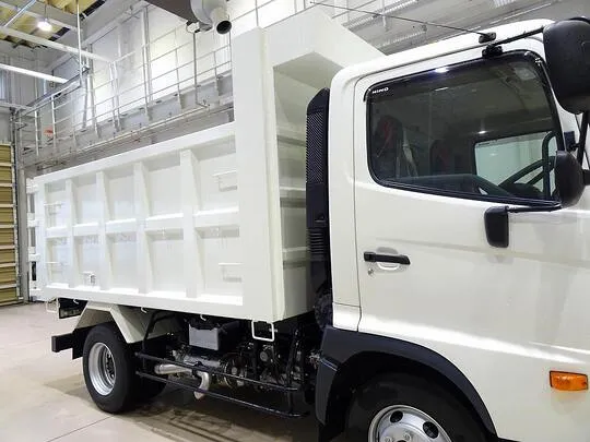 レンジャー 3.2t 標準ベッド付 深ダンプ 210ps