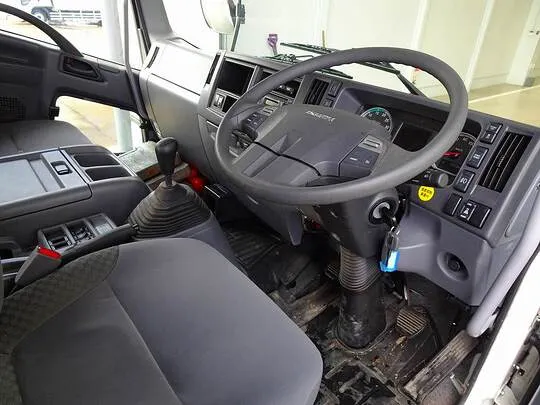 フォワード 4.7t 増トン 標準ベッド付 ユニック4段セルフクレーン付 ps