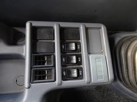 フォワード 4.7t 増トン 標準ベッド付 ユニック4段セルフクレーン付 ps