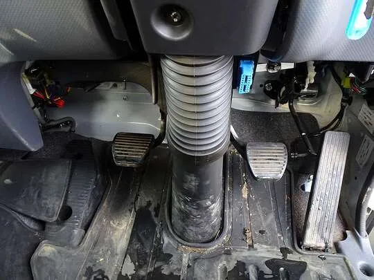 フォワード 4.7t 増トン 標準ベッド付 ユニック4段セルフクレーン付 ps