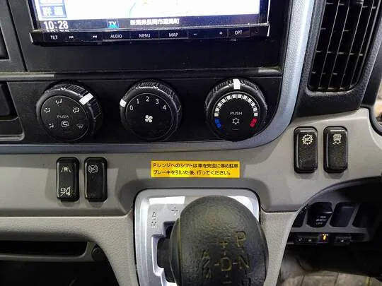 キャンター 1.95t 4WD 全低床 標準 アルミバン