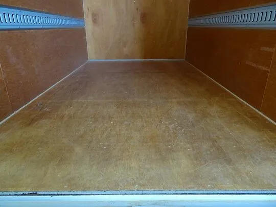 キャンター 1.95t 4WD 全低床 標準 アルミバン