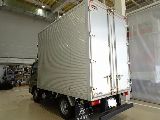 キャンター 1.95t 4WD 全低床 標準 アルミバン