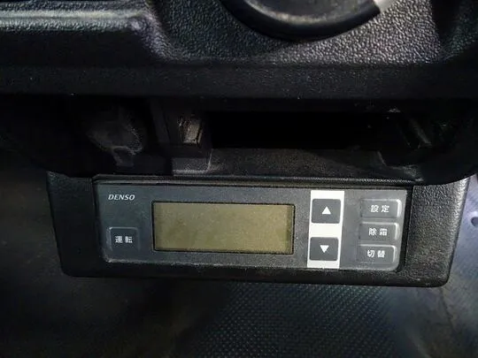 レジアスエースバン DX 1t 4WD 2人乗り 4ドア 中温冷凍車