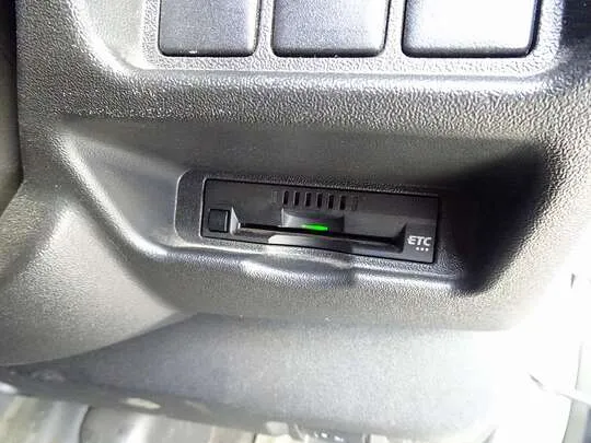 レジアスエースバン DX 1t 4WD 2人乗り 4ドア 中温冷凍車