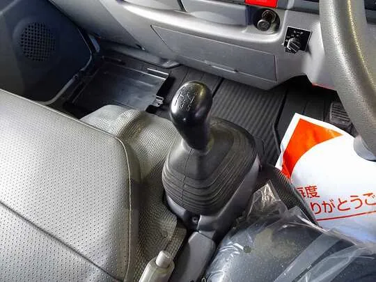 エルフ 2t 4WD FFL 標準 Wキャブ 総重量5t未満