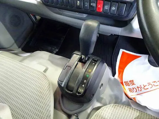 デュトロ 2t FJL 標準セミロング パネルバン 総重量5t未満