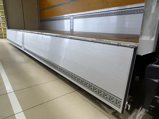 プロフィア 13.8t 4軸 アルミウイング リアエアサス 380ps