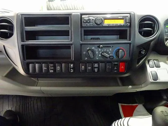 デュトロ 3.5t FJL ワイド超ロング 2段折れ式垂直P/G付 未使用車