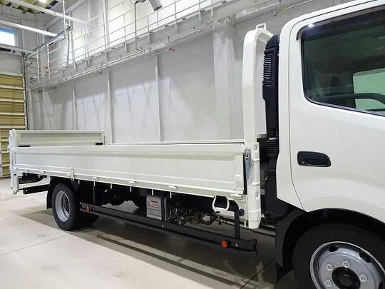 デュトロ 3.5t FJL ワイド超ロング 2段折れ式垂直P/G付 未使用車