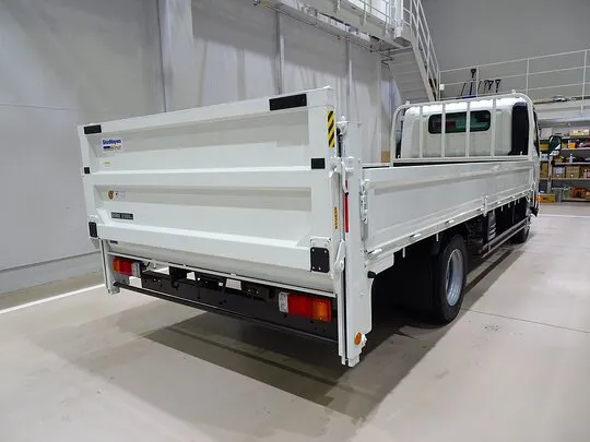 デュトロ 3.5t FJL ワイド超ロング 2段折れ式垂直P/G付 未使用車