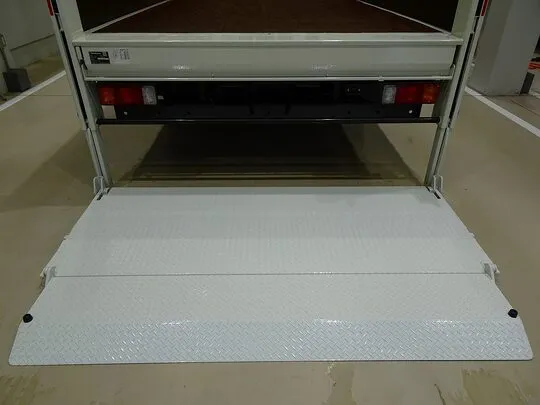 デュトロ 3.5t FJL ワイド超ロング 2段折れ式垂直P/G付 未使用車