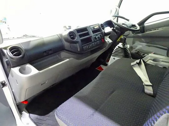 デュトロ 3.5t FJL ワイド超ロング 2段折れ式垂直P/G付 未使用車