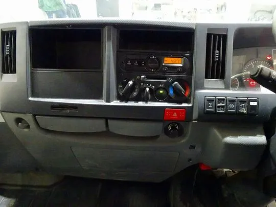 エルフ 1.75t 4WD FFL 標準 Wキャブ/2段折れ式アーム式PG付 総重量5t未満