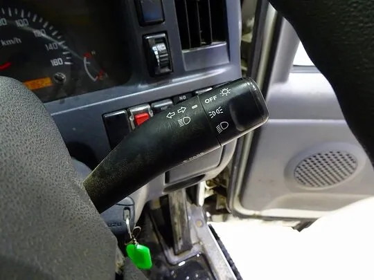 エルフ 1.75t 4WD FFL 標準 Wキャブ/2段折れ式アーム式PG付 総重量5t未満