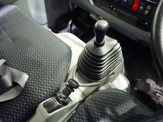 デュトロ 2t FJL 標準 アルミバン