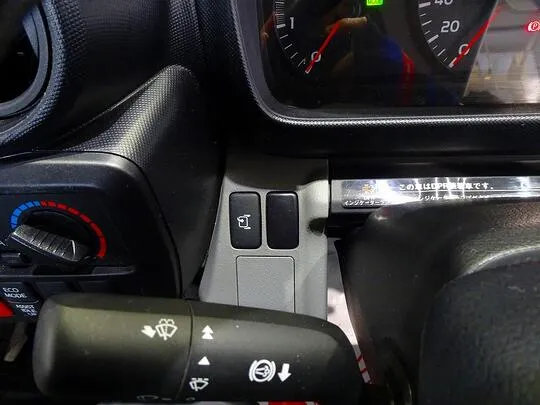 デュトロ 2t 4WD FJL 標準 平ボデー