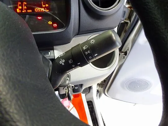 デュトロ 2t 4WD FJL 標準 平ボデー