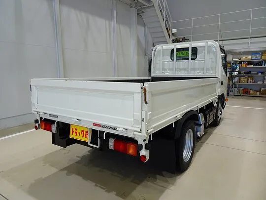 デュトロ 2t 4WD FJL 標準 平ボデー