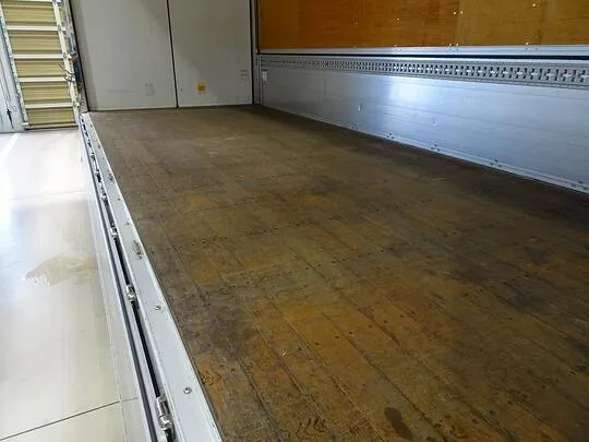 フォワード 2.85t ワイドベッド付 アルミウイング リアエアサス 240ps