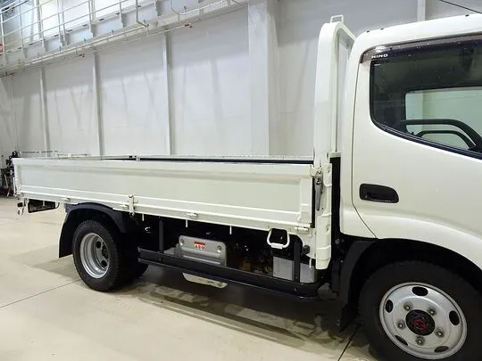 デュトロ 2t 4WD FJL 標準セミロング 平ボデー