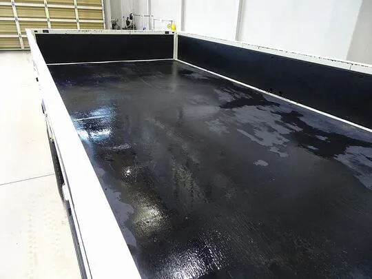 デュトロ 2t 4WD FJL 標準セミロング 平ボデー