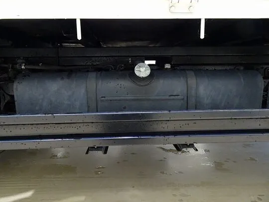 デュトロ 2t 4WD FJL 標準セミロング 平ボデー