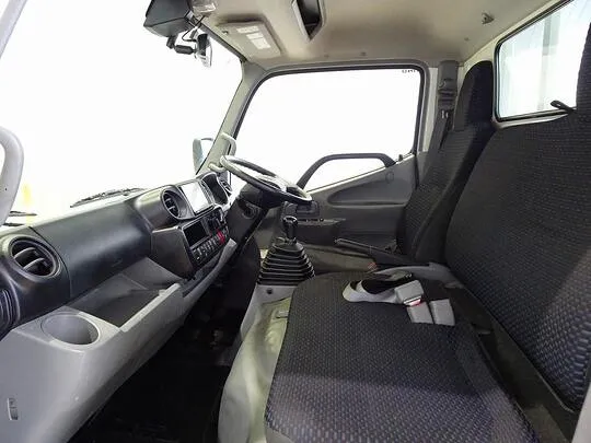 デュトロ 2t 4WD FJL 標準セミロング 平ボデー