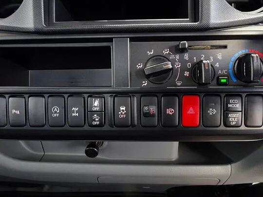 デュトロ 2.7t 4No. 4WD FJL 強化ダンプ 未使用車