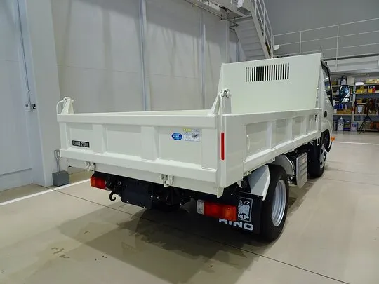 デュトロ 2.7t 4No. 4WD FJL 強化ダンプ 未使用車