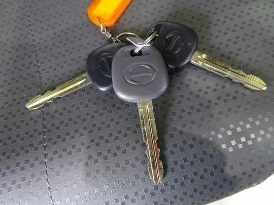 デュトロ 2.7t 4No. 4WD FJL 強化ダンプ 未使用車