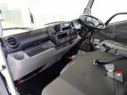 デュトロ 2.7t 4No. 4WD FJL 強化ダンプ 未使用車