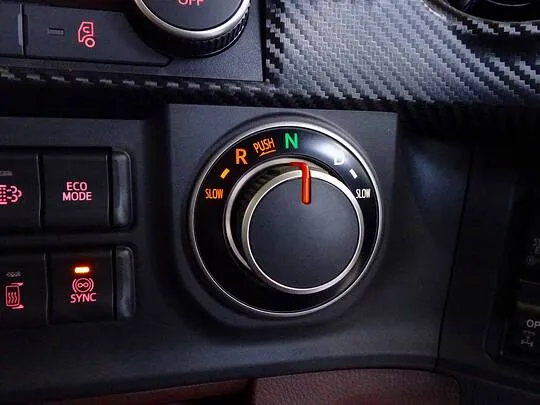 プロフィア 13.8t 4軸 アルミウイング リアエアサス 380ps 未使用車