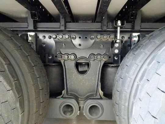 プロフィア 13.8t 4軸 アルミウイング リアエアサス 380ps 未使用車