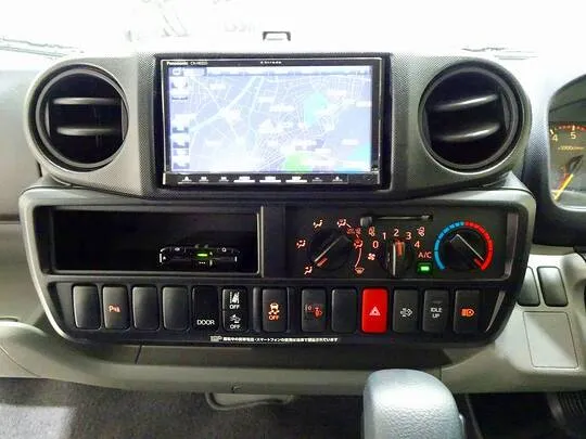 ダイナ 1.2t JL Wタイヤ パネルバン